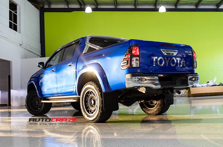 TOYOTA HILUX N80 4WD HOLESHOT XD SATIN BLACK